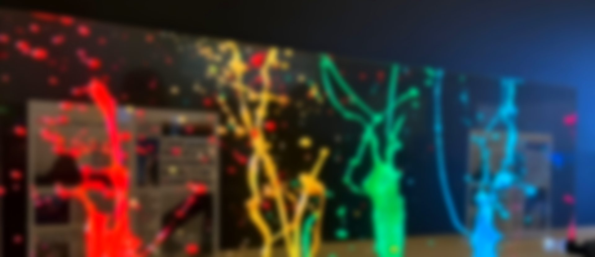 شاشة LED شفافة بمؤثرات ملونة